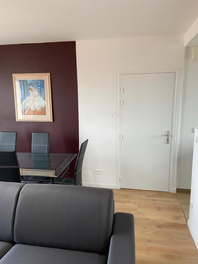 Apartamento Au Bonheur Des Damiettes Montluçon Exterior foto