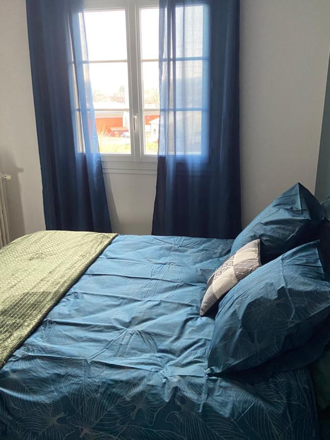 Apartamento Au Bonheur Des Damiettes Montluçon Exterior foto