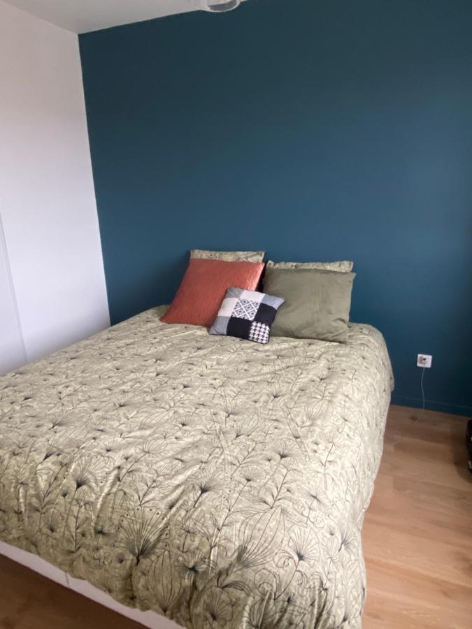 Apartamento Au Bonheur Des Damiettes Montluçon Exterior foto