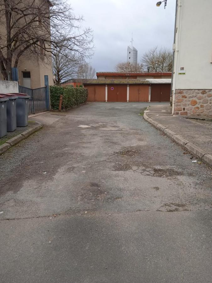Apartamento Au Bonheur Des Damiettes Montluçon Exterior foto